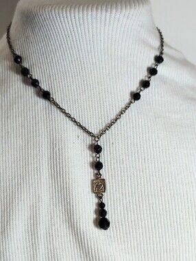 Fashion Jewelry Black Beaded Lariat Necklace with Heart Accent
